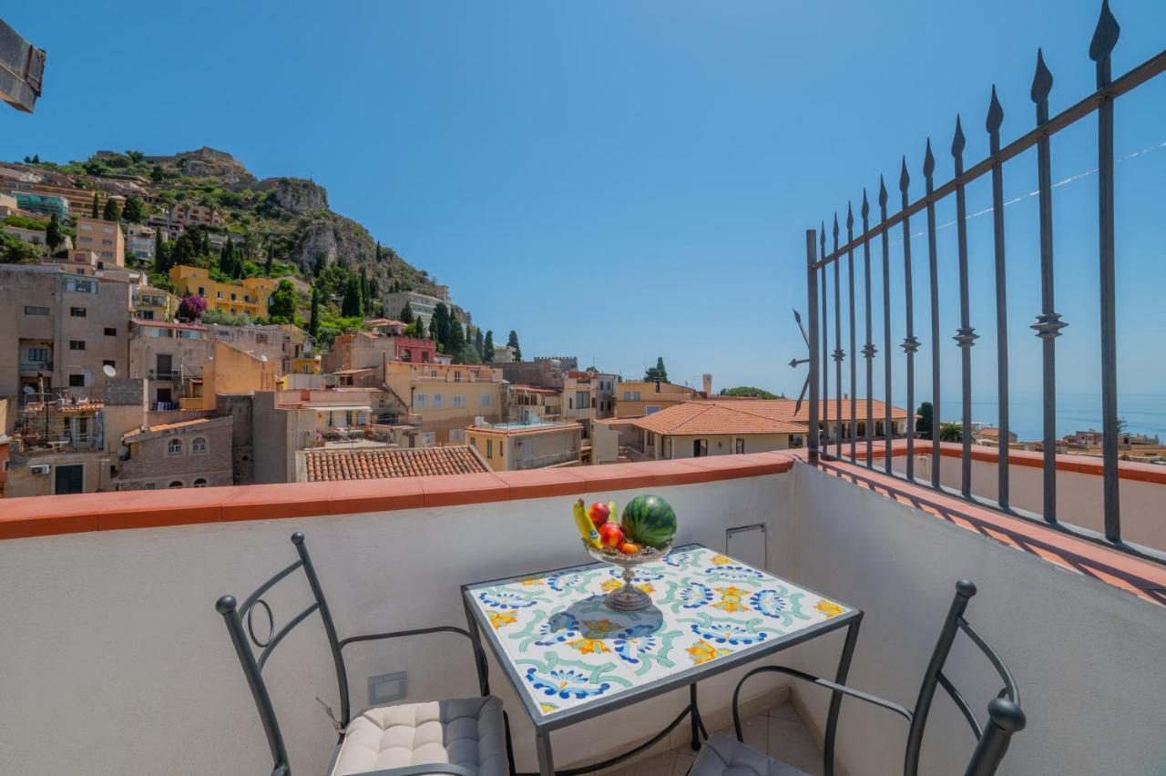 Ottaviano Suite - Elegante Attico Vista Mare Taormina Kültér fotó